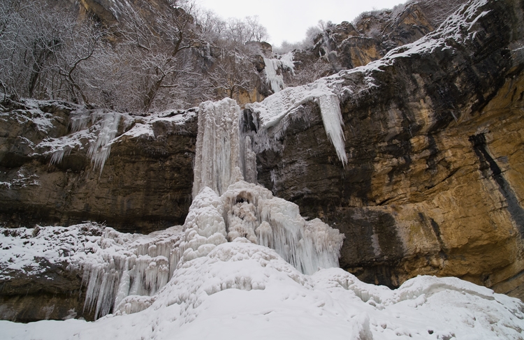 Къща за гости с джакузи Гара Бов